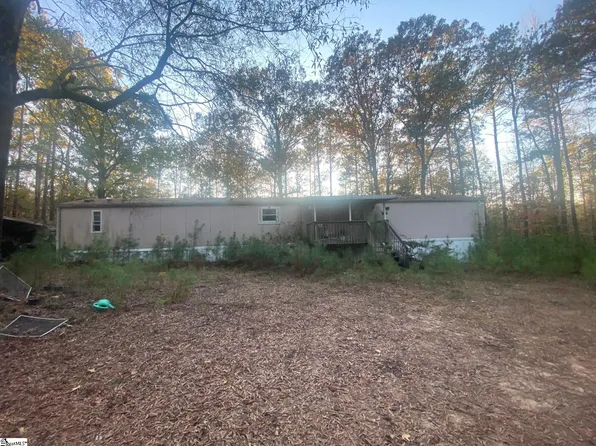 602 Crape Myrtle Rd, Laurens, SC 29360