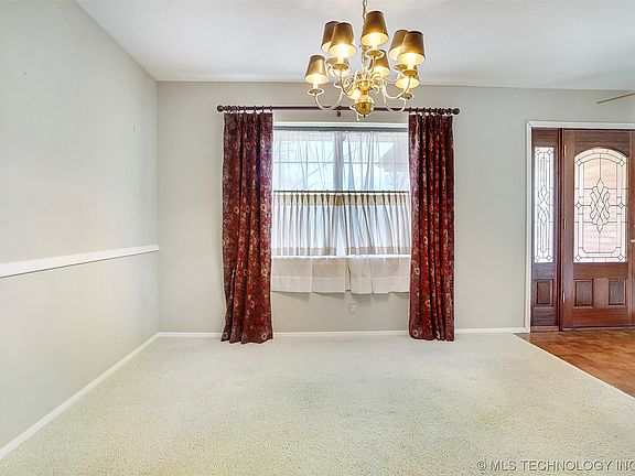 5th image of 2046 S 69th East Pl