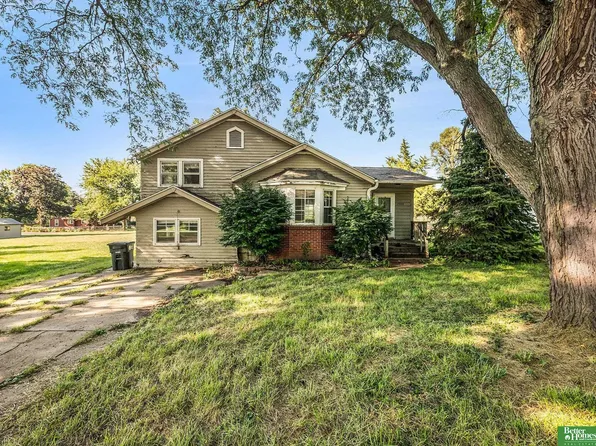 7324 Miami St, Omaha, NE 68134