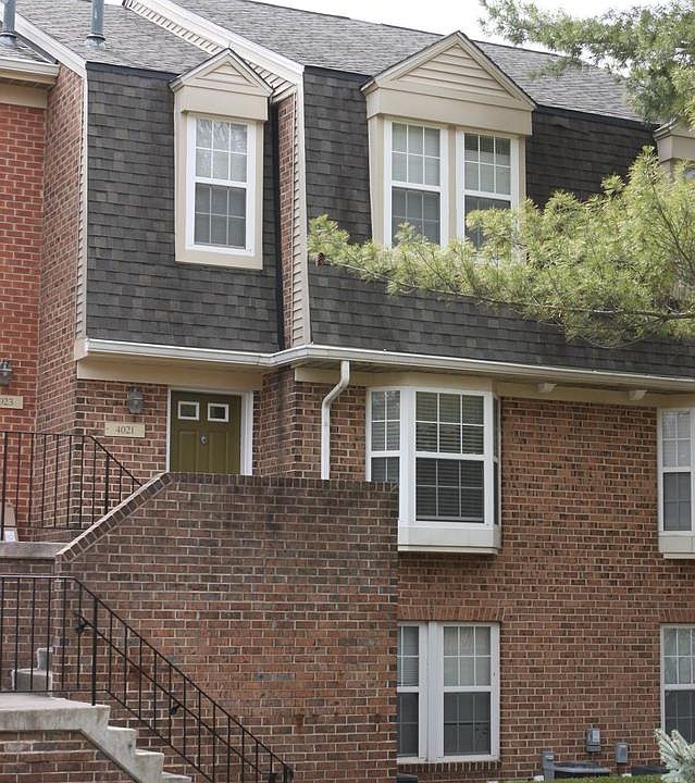 1st image of 4021 Chesterwood Dr #4021