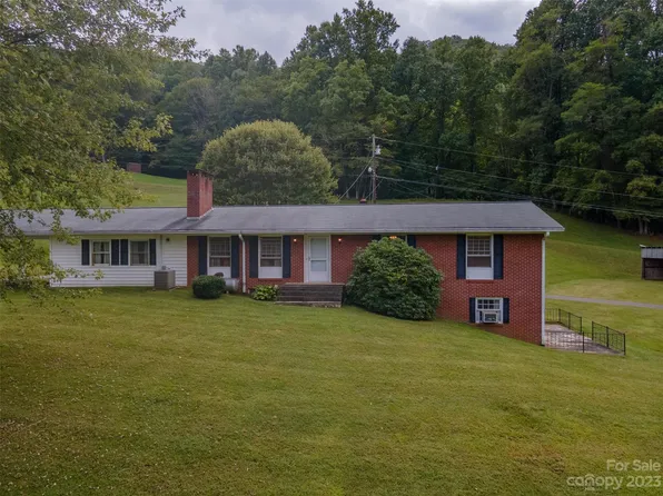 1179 Pressley Creek Rd, Cullowhee, NC 28723