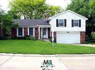 620 Cumberland St, Mount Clemens, MI 48043