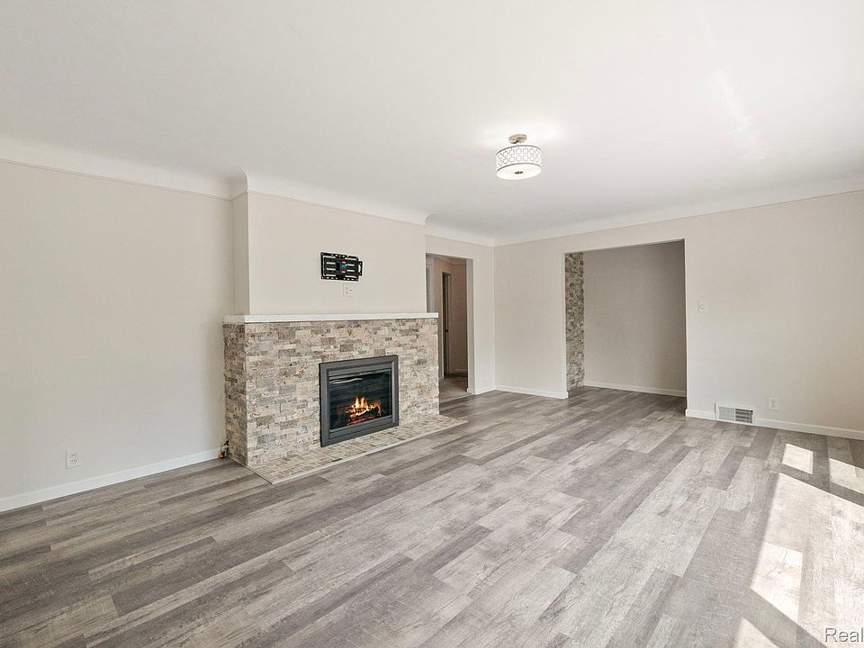 1160 Torrey Rd, photo 9