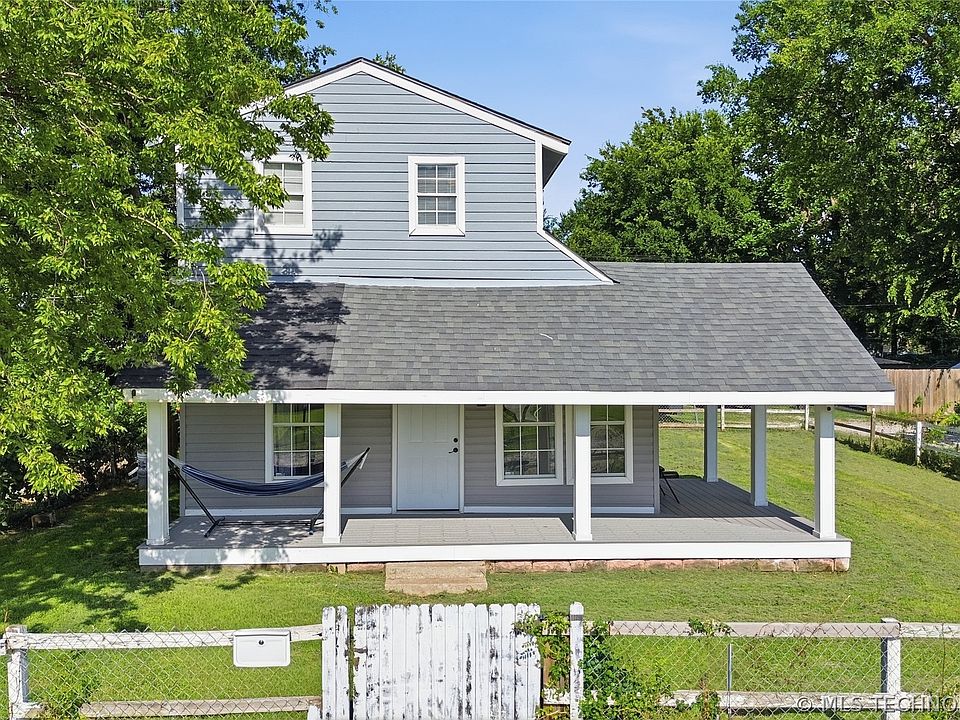 1st image of 2031 N Maplewood Ave