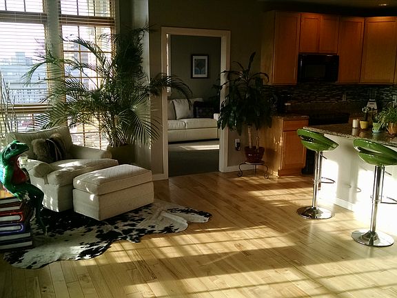 2nd image of 275 S. Harrison St. #6