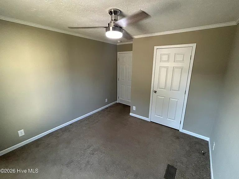 857 Nicholas Dr SW — Photo 21