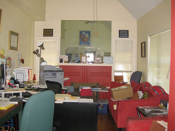 5th image of 300 SE 19th St
