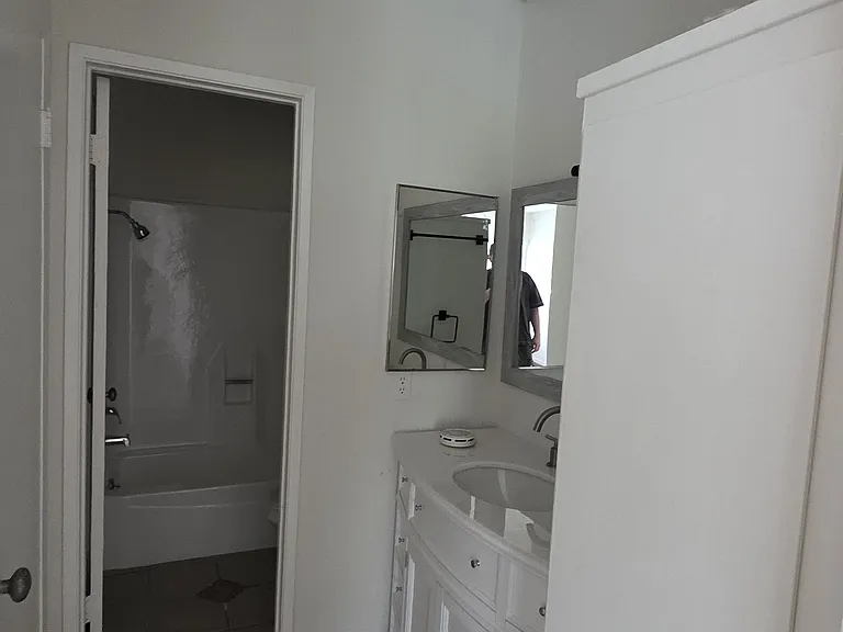 1470 E Wilson Ave #206 — Photo 2