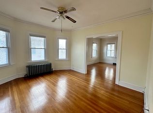 32 Lancaster Rd #32, West Hartford, CT 06119