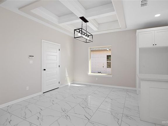 4th image of 1304 W Encino Ave