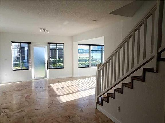 3rd image of 2180 Bay Dr