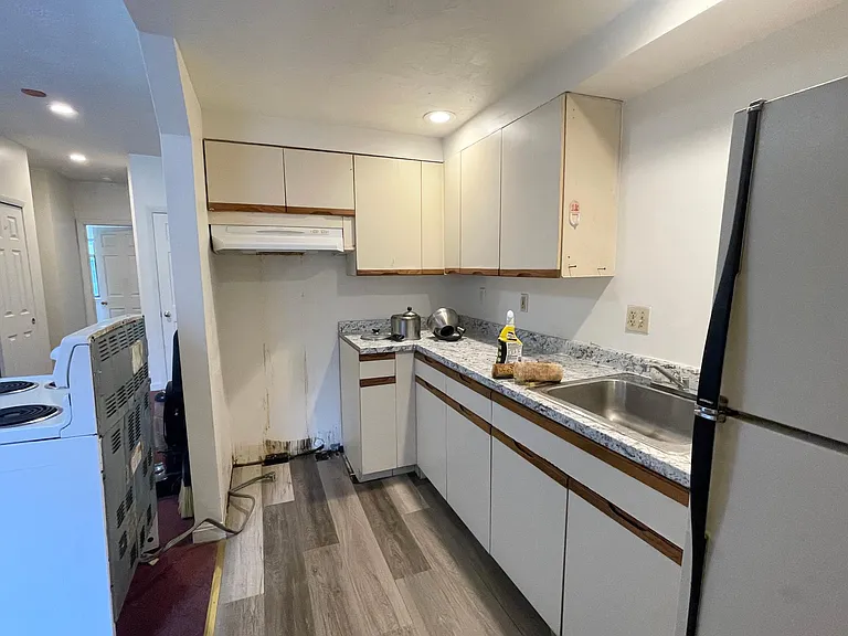 1148 Washington St #1 — Photo 5