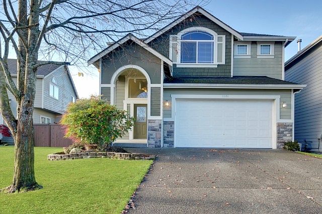 1st image of 11606 183rd St E