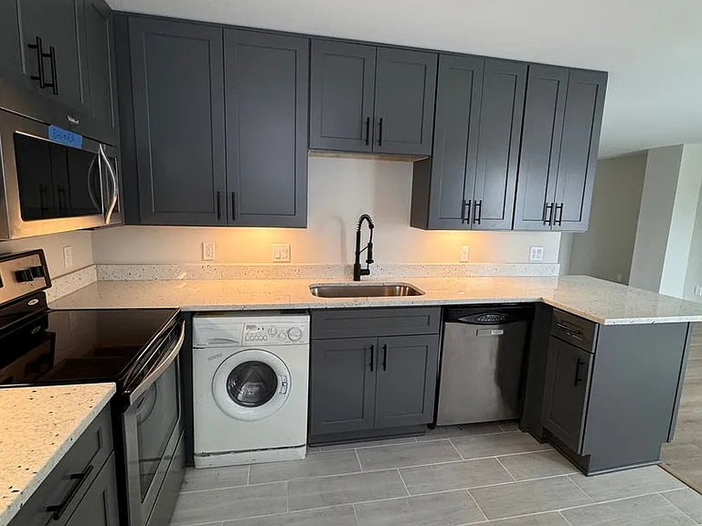 5630 Pershing Ave #33 — Photo 6