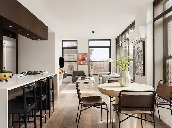 133 2nd Ave APT 10, New York, NY 10003