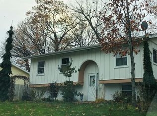 3235 Dexter Ln, Mound, MN 55364