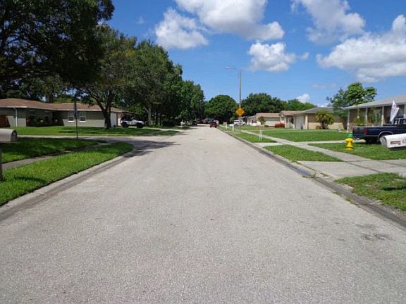 3rd image of 6381 Elmhurst Dr