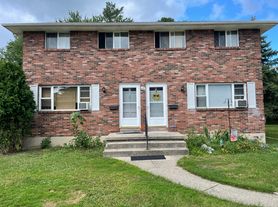 43 Williamsburg Sq, Buffalo, NY