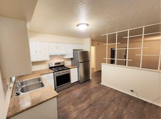 4727 Erskine St #3, Omaha, NE 68104