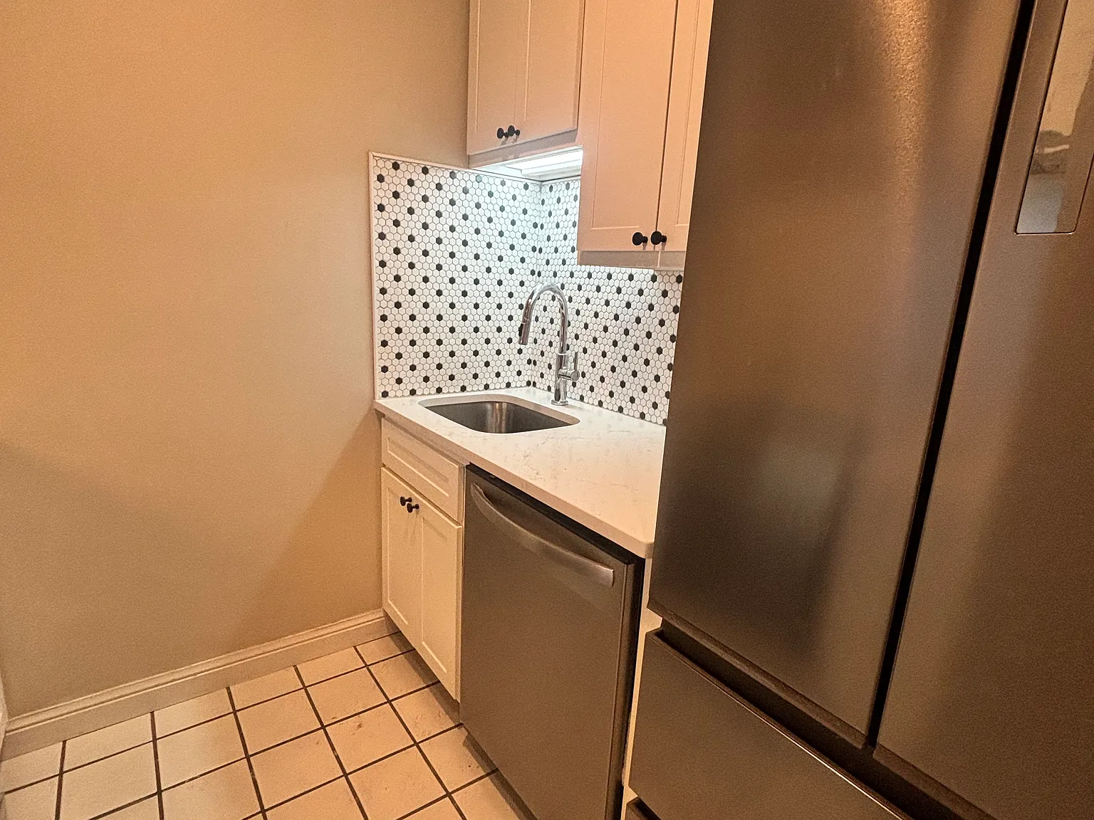 2 bed, 1000 sqft, $1,650 — Photo 4