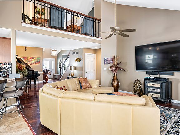 3rd image of 6832 Twin Oaks Ct Unit 6832
