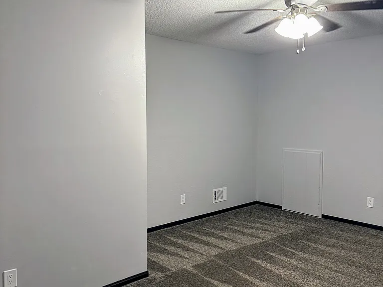 308 SE Melody Ln #A — Photo 13