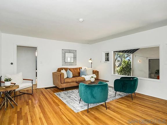 5th image of 3435 Isla Vista Dr