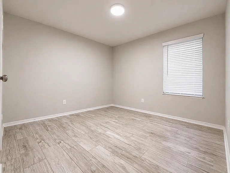 6647 Scarecrow Way — Photo 6