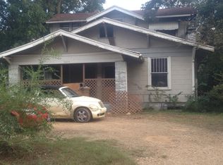 1604 Pine Bluff St, Paris, TX 75460