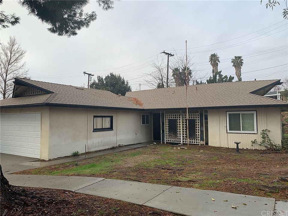 1st image of 28007 Aumond Ave