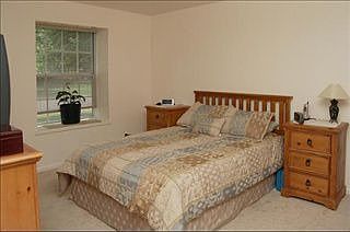 5th image of 1229 Ballantrae Pl APT B