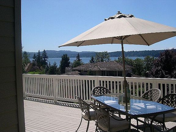 2nd image of 20236 NE 18th Pl