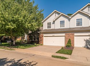 16847 Chesterfield Bluffs Cir, Chesterfield, MO