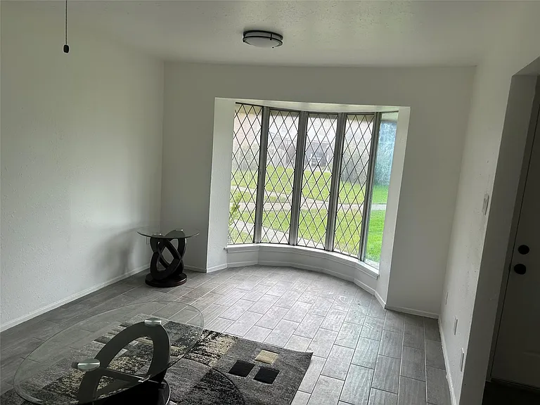 6851 Chasewood Dr — Photo 7