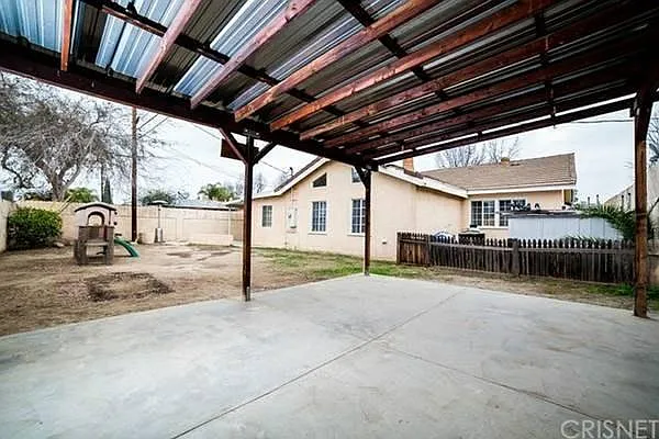 6971 Cozycroft Ave — Photo 8