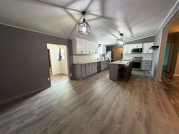 4th image of 240 Paint Ct
