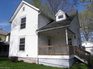 122 2nd St, West Farmington, OH 44491
