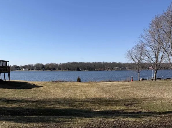 1551 Pier Dr, Davis, IL 61019