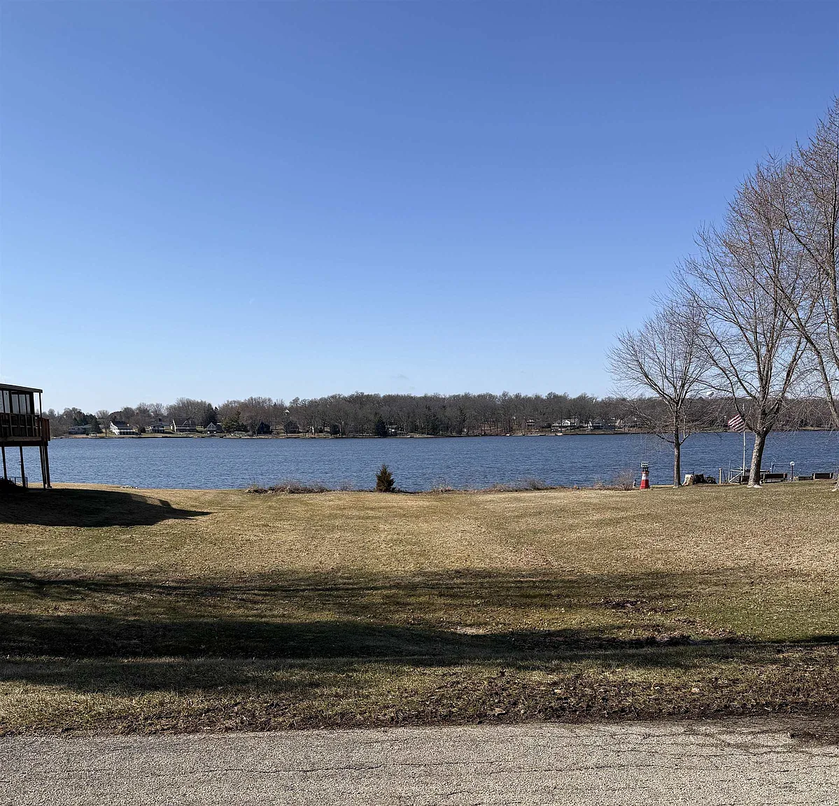 1551 Pier Dr photo 1