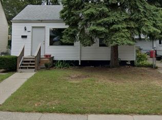 1029 E Woodruff Ave, Hazel Park, MI 48030