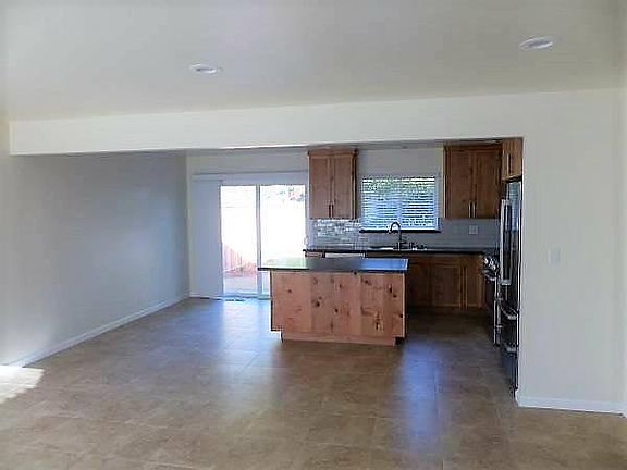 2nd image of 422 Woodland Way