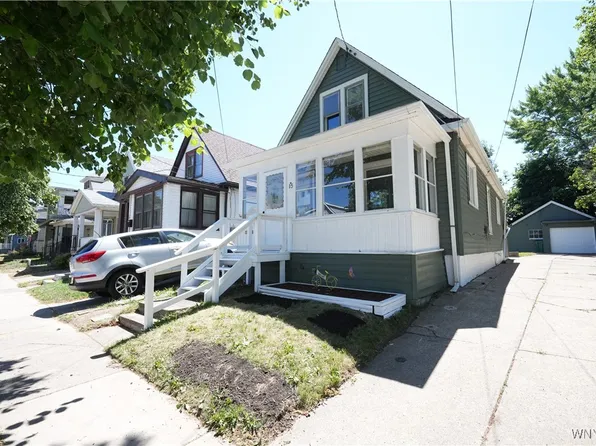 15 Royal Ave, Buffalo, NY 14207