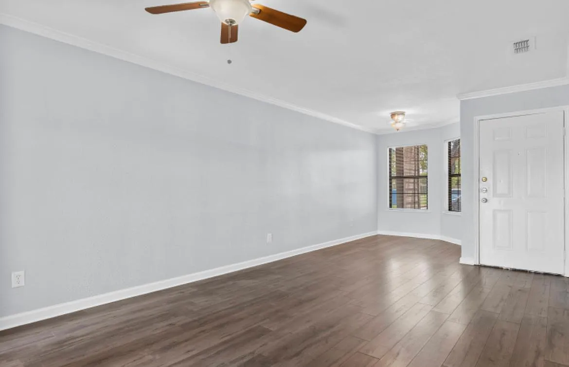 1 bed, 600 sqft, $995 — Photo 3