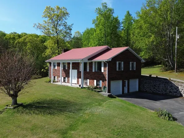 809 Grandview Dr, Tellico Plains, TN 37385