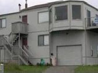 16 Sail Ct, Whitethorn, CA 95589