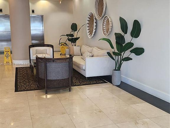 4th image of 2200 NE 4th Ave APT 803