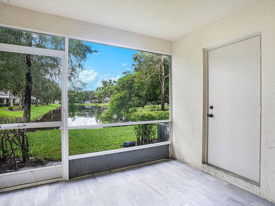 1st image of 97 SW 96th Avenue #121
