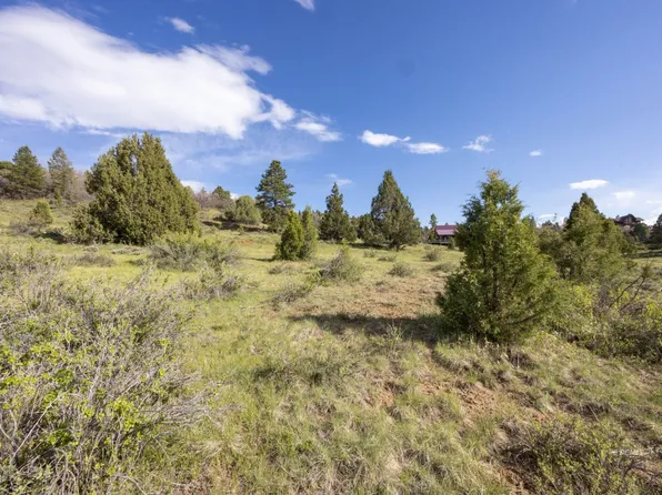 3290 N Roosevelt Ln, Duck Creek Village, UT 84762