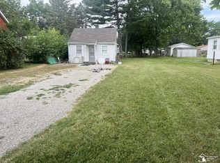 710 Patterson Dr, Monroe, MI 48161