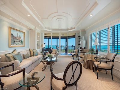 7425 Pelican Bay Blvd APT 2106, Naples, FL, 34108